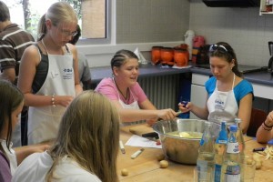 Die Kids arbeiten bevorzugt im Sitzen.