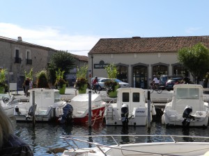 Gegenüber der Taverne: Noilly Prat