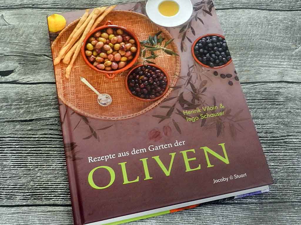 Unser Buch des Monats: Rezepte aus dem Garten der Oliven