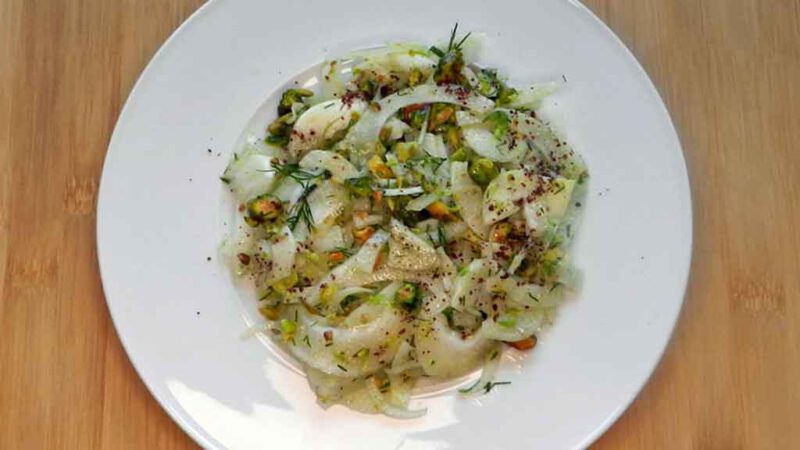 Dieser Fenchelsalat gelingt jedem im Handumdrehen.