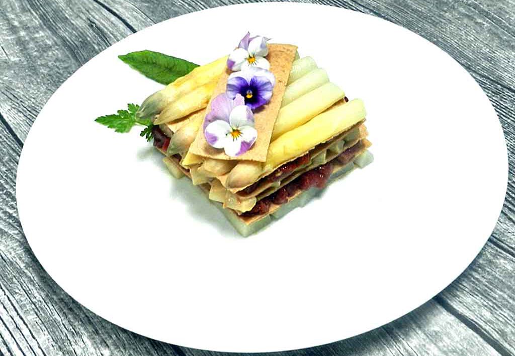 Die mediterrane Kochgesellschaft steht auf Spargel.